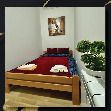 Sky Apartman Стара-Пазова Экстерьер фото